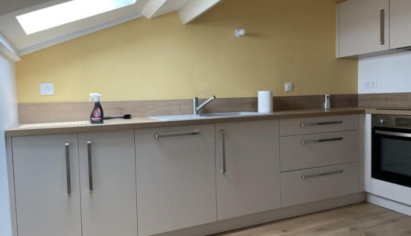Logement �tudiant T3 &agrave; Chamali�res (63400)