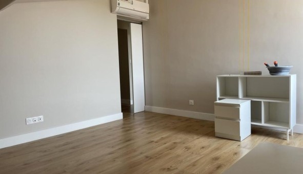 Logement �tudiant T3 &agrave; Chamali�res (63400)