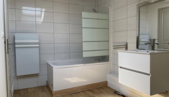 Logement �tudiant T3 &agrave; Chamali�res (63400)
