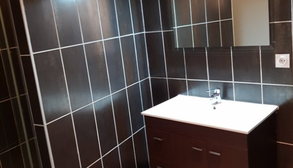 Logement tudiant T3 à Chambon (42110)