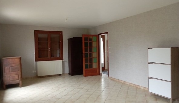 Logement �tudiant T3 &agrave; Chandai (61300)