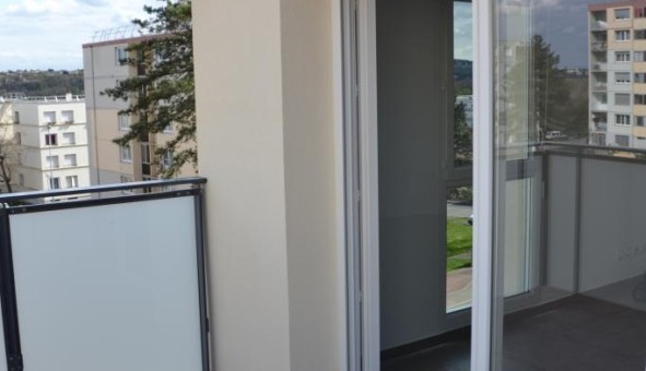 Logement tudiant Location T3 Vide Charly (69390)