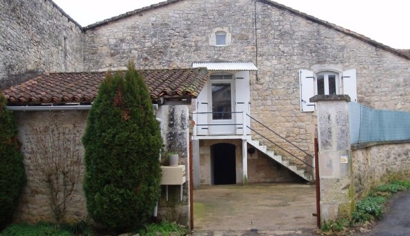 Logement �tudiant T3 &agrave; Charras (16380)