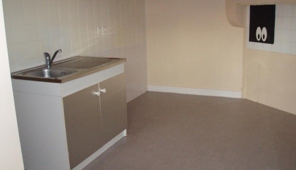 Logement �tudiant T3 &agrave; Charras (16380)