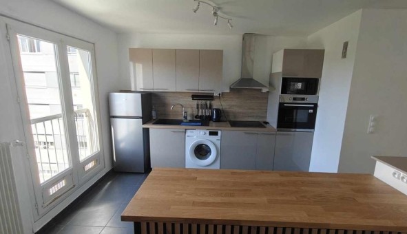Logement tudiant Location T3 Vide Chartres (28000)