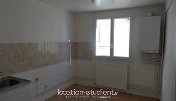 Logement tudiant Location T3 Vide Chastel sur Murat (15300)