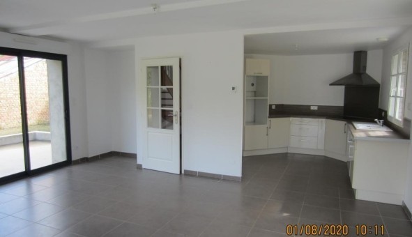 Logement tudiant T3 à Chteau Porcien (08360)