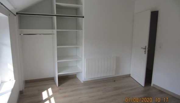 Logement tudiant T3 à Chteau Porcien (08360)