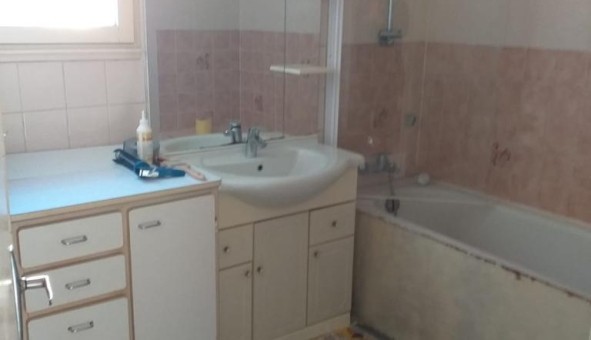 Logement tudiant T3 à Chteaudouble (83300)