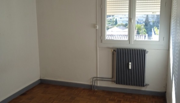 Logement tudiant T3 à Chteaudouble (83300)