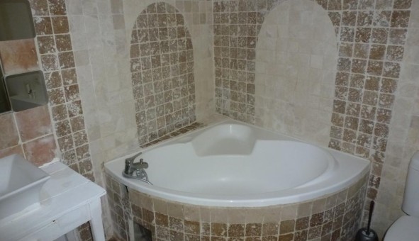 Logement tudiant T3 à Chteaudouble (83300)