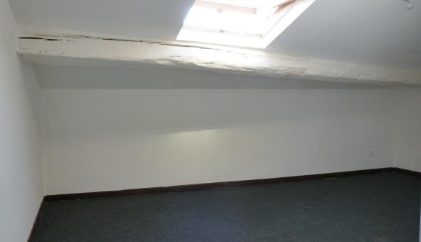 Logement tudiant T3 à Chteaudouble (83300)