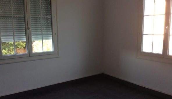 Logement tudiant T3 à Chteaudouble (83300)