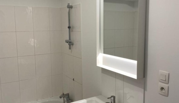 Logement tudiant T3 à Chteauneuf du Pape (84230)