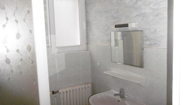 Logement tudiant T3 à Chaudeyrolles (43430)