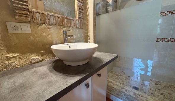 Logement �tudiant T3 &agrave; Chenaud (24410)