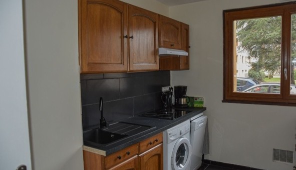 Logement �tudiant T3 &agrave; Collemiers (89100)