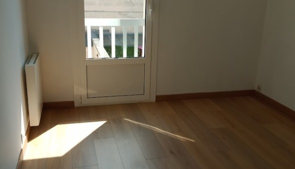Logement tudiant T3 à Cond Sainte Libiaire (77450)
