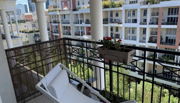 Logement tudiant Location T3 Vide Courbevoie (92400)