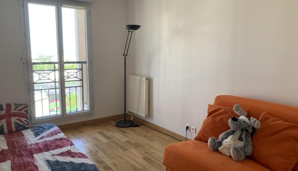 Logement tudiant T3 à Courbevoie (92400)