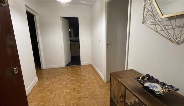 Logement tudiant T3 à Courbevoie (92400)