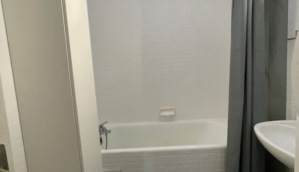Logement tudiant T3 à Courbevoie (92400)
