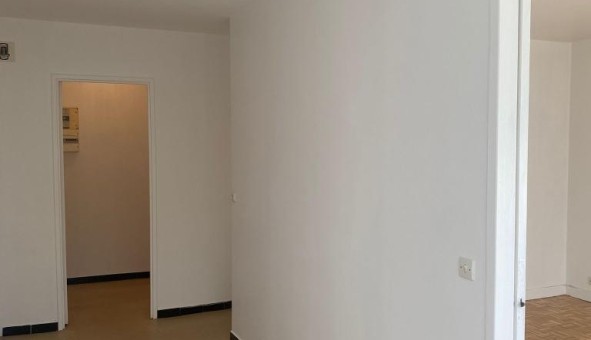 Logement tudiant T3 à Courbevoie (92400)