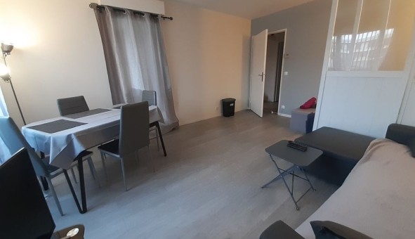 Logement �tudiant T3 &agrave; Courbevoie (92400)