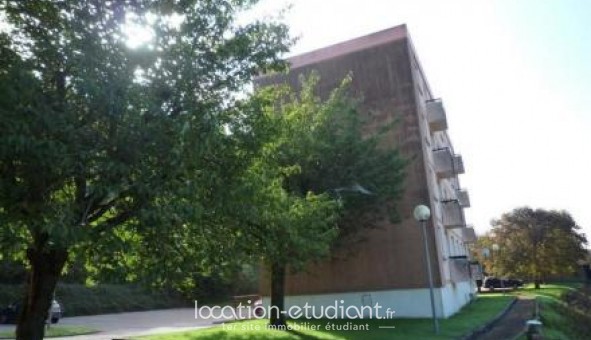 Logement tudiant T3 à Cours la Ville (69470)