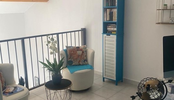 Logement tudiant T3 à Courthzon (84350)