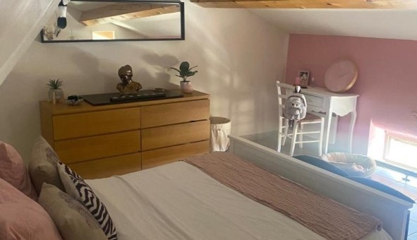 Logement tudiant T3 à Courthzon (84350)