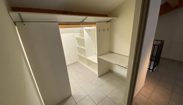 Logement �tudiant T3 &agrave; Courth�zon (84350)