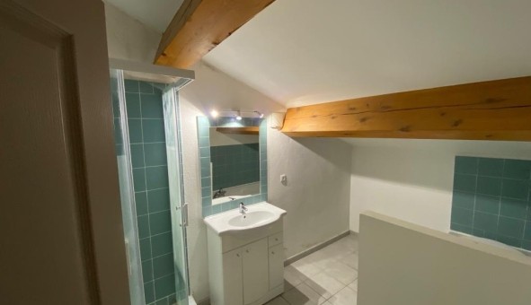 Logement �tudiant T3 &agrave; Courth�zon (84350)