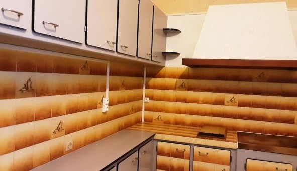 Logement tudiant T3 à Cravans (17260)