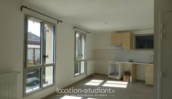 Logement tudiant Location T3 Vide Crespires (78121)