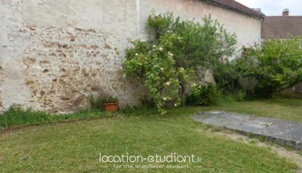 Logement tudiant Location T3 Vide Crespires (78121)