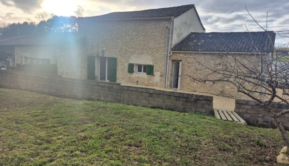 Logement �tudiant T3 &agrave; Cun�ges (24240)