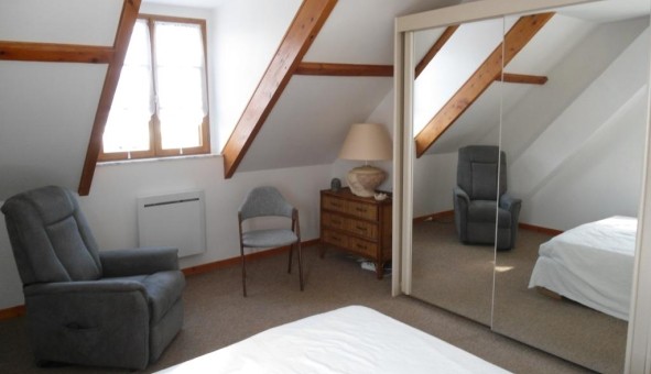 Logement étudiant T3 à Darvault (77140)