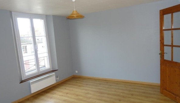 Logement tudiant T3 à Darvault (77140)