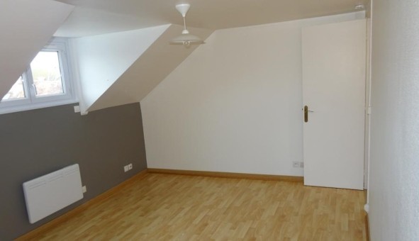 Logement tudiant T3 à Darvault (77140)