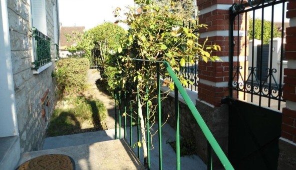 Logement �tudiant T3 &agrave; Darvault (77140)