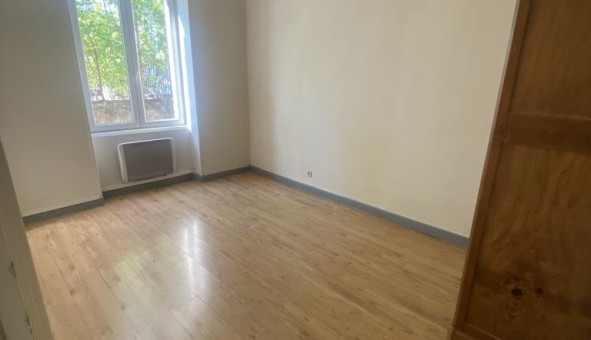 Logement tudiant T3 à Dcines Charpieu (69150)