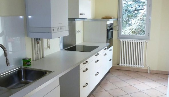 Logement tudiant T3 à Dcines Charpieu (69150)