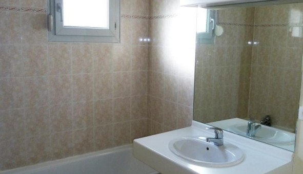 Logement tudiant T3 à Dcines Charpieu (69150)