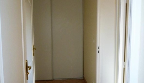 Logement tudiant T3 à Dcines Charpieu (69150)