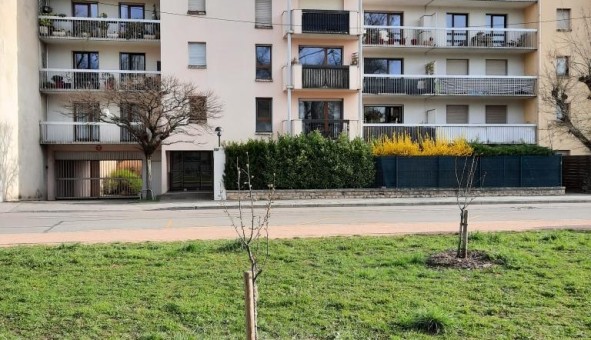 Logement tudiant T3 à Dijon (21000)