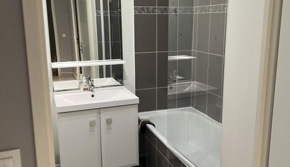 Logement tudiant Location T3 Vide Drancy (93700)