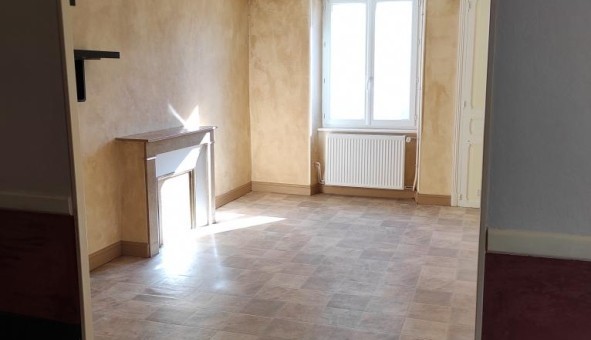 Logement tudiant T3 à Durdat Larequille (03310)