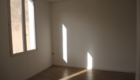 Logement tudiant T3 à Elbeuf (76500)