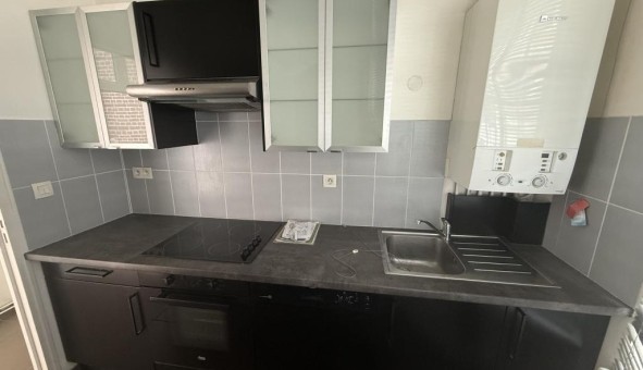 Logement tudiant T3 à Elbeuf (76500)